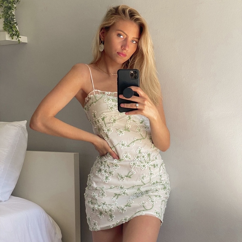 🌿Croatian Coast White Floral Dress 🌿